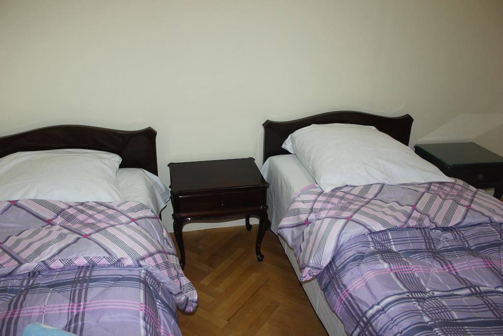 Old District Guest House Тбілісі Номер фото