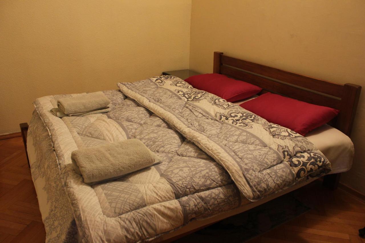 Old District Guest House Тбілісі Екстер'єр фото